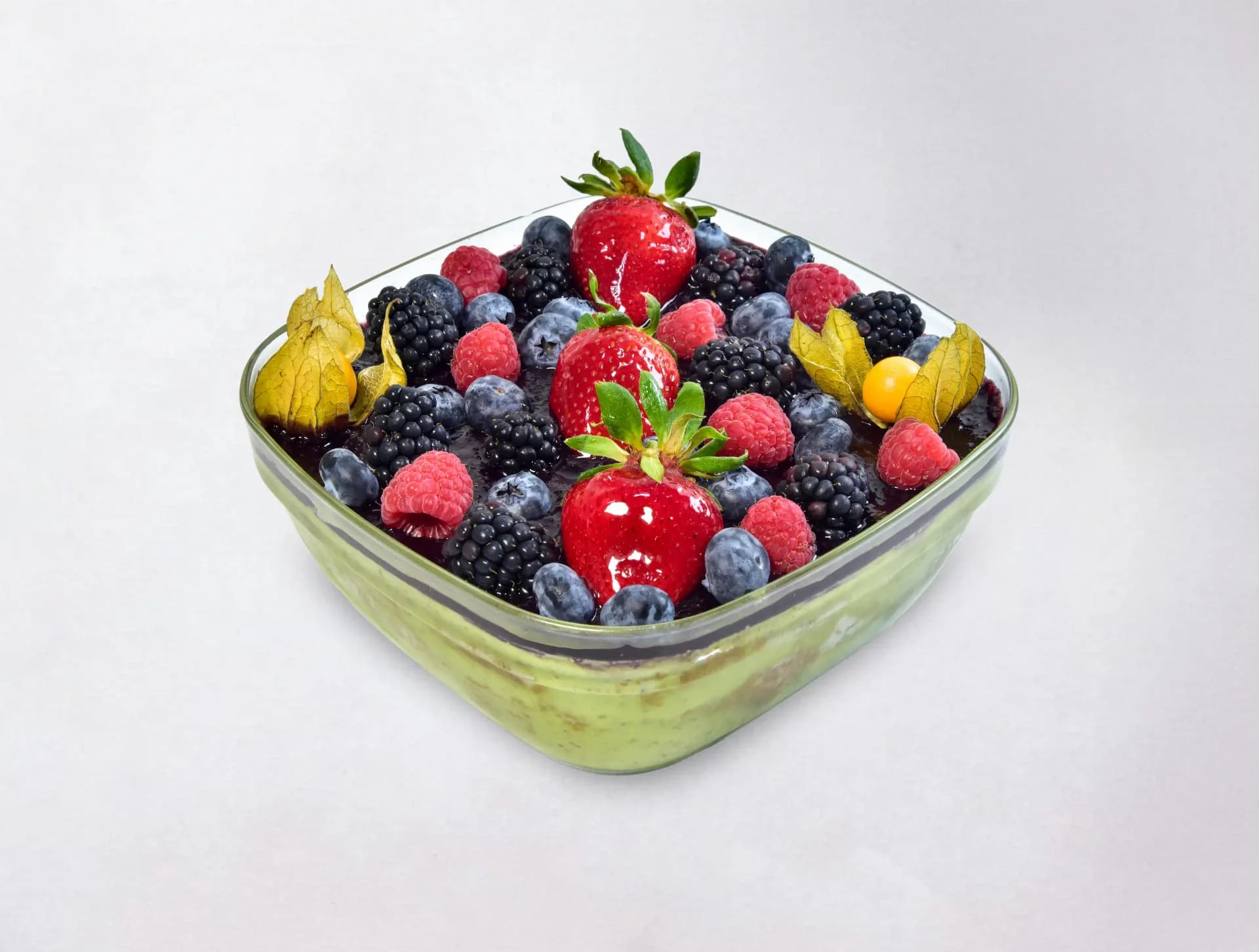 Pistachio with Mix Berries Dessert Bowl - Medium