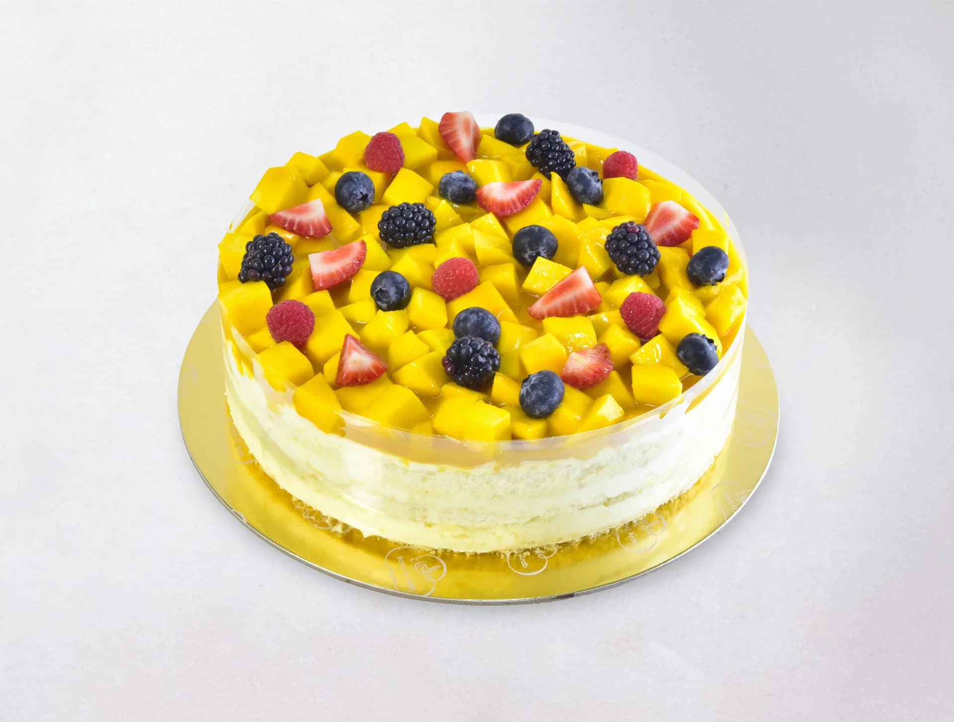 Vanilla Mango Strawberry Cake