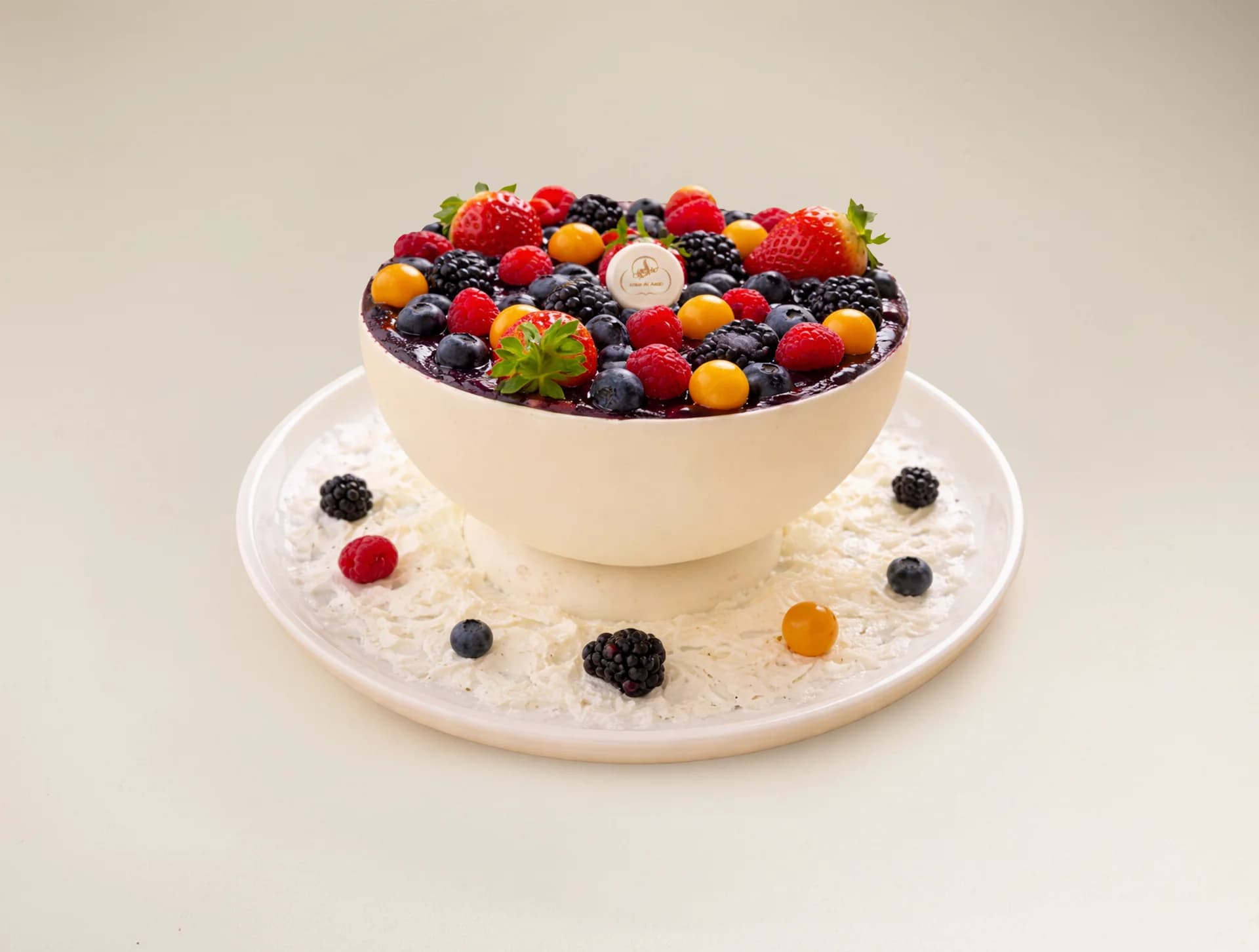 Special Pistachio Mix Berries Cake (Dome)