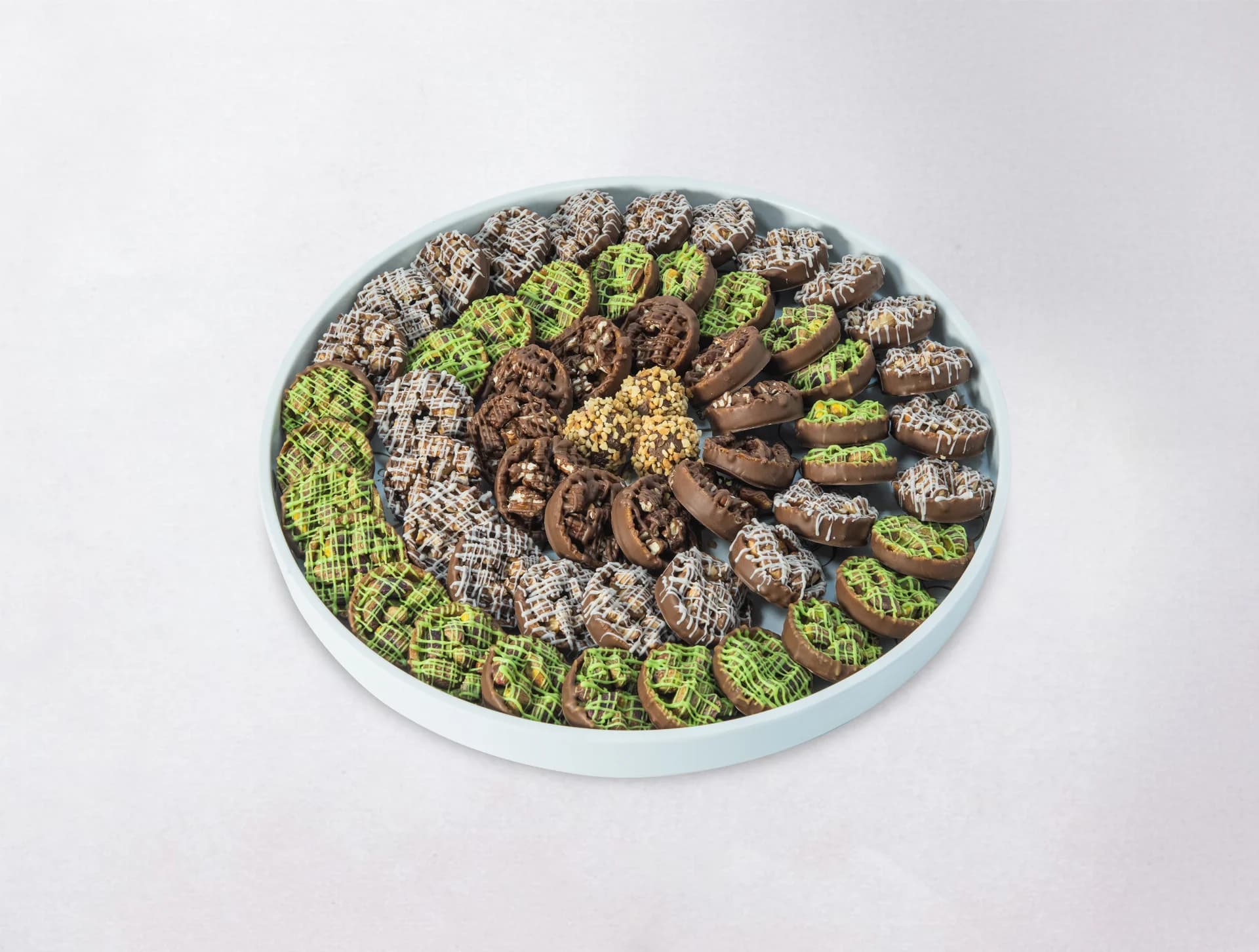 Mix Nuts Crunchy Round Tray