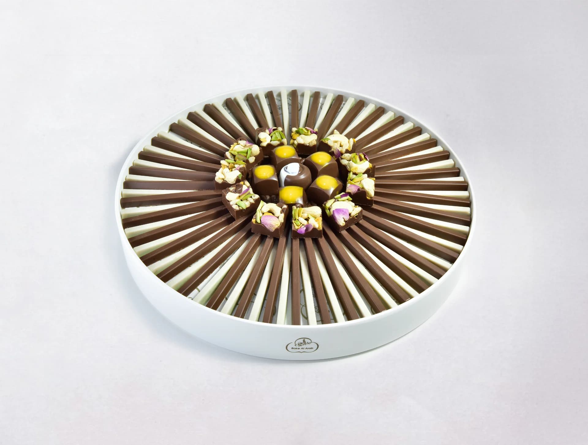 Pista & Choco Crunchy Stick Round Tray