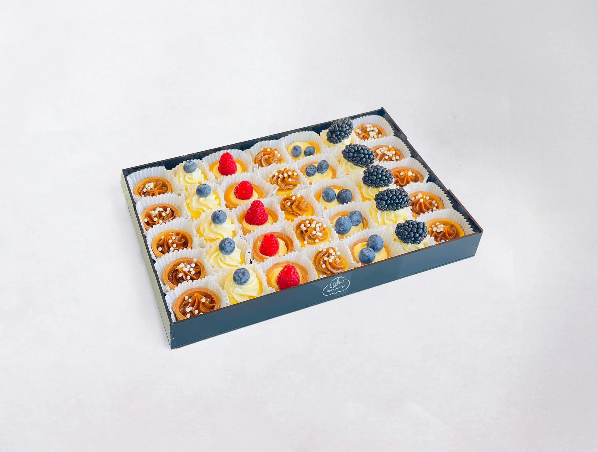 Cheese Cake & Tart Mix Acrylic Tray 35Pcs