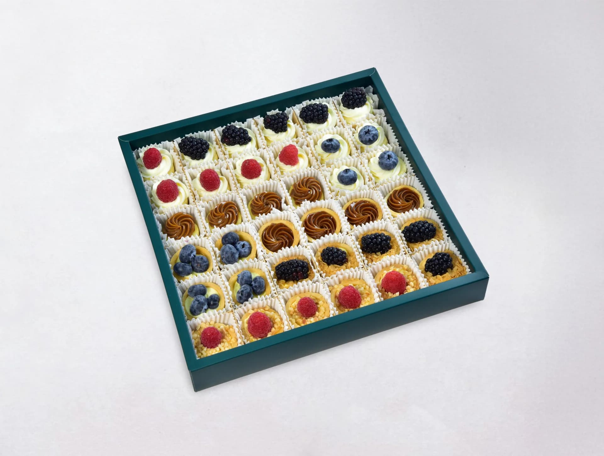 CheeseCake and Tart Box 36pcs