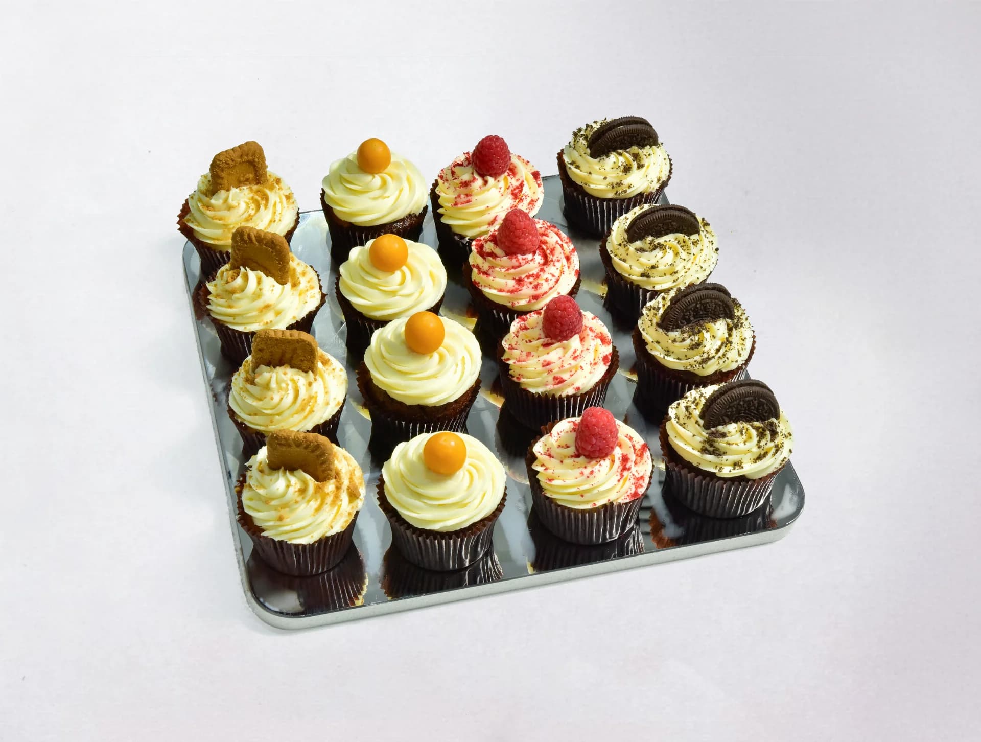 Cup Cakes in Mirror Tray